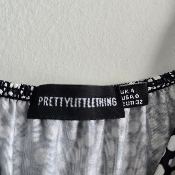 PrettyLittleThing Black and White Polka Dot Dress 0 - Picture 4 of 6